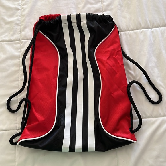 Adidas Drawstring Bag - Picture 3 of 7